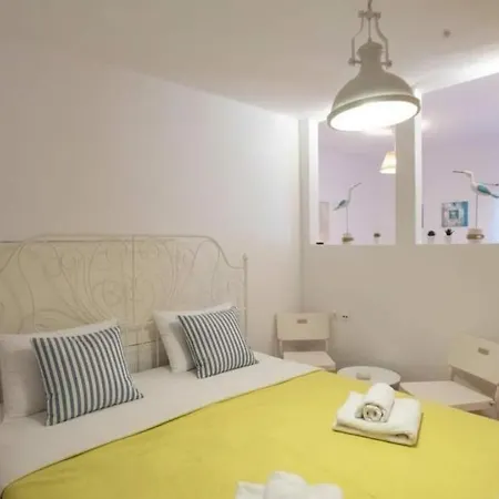 Charming 3 Bd House In Village Holiday home