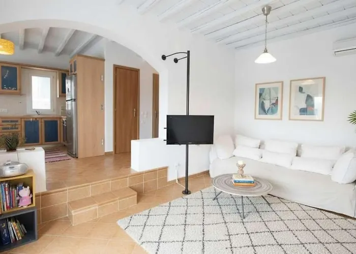 Charming 3 Bd House In Village * Ano Mera