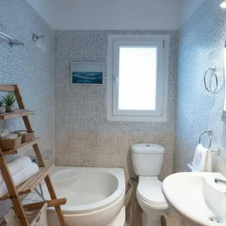 Semesterbostad Charming 3 Bd House In Village *