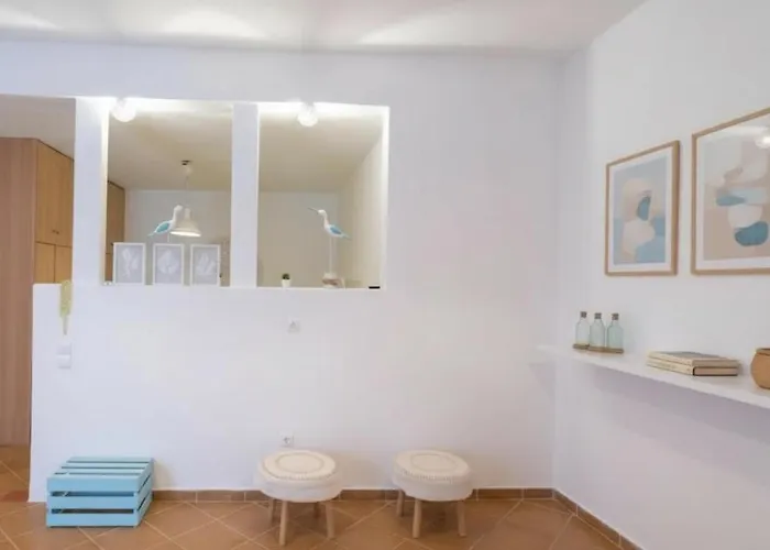 Vakantiehuis Charming 3 Bd House In Village Ano Mera